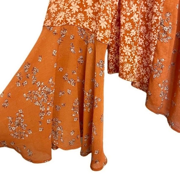 NWOT Free People Serena Bell sleeves blouse. - Picture 5 of 8